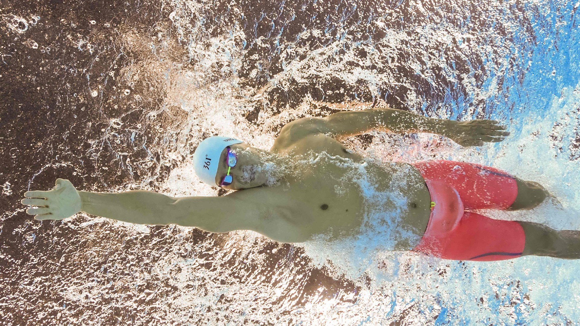 2017年东部决赛：库里在第六场攻防两端表现完美，砍下35分带队晋级！